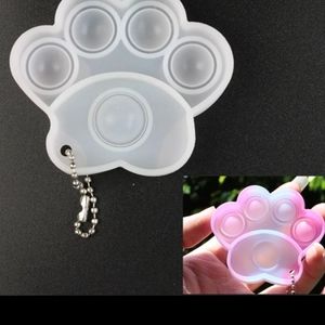 🔮4/$8 Color changing paw pop-it